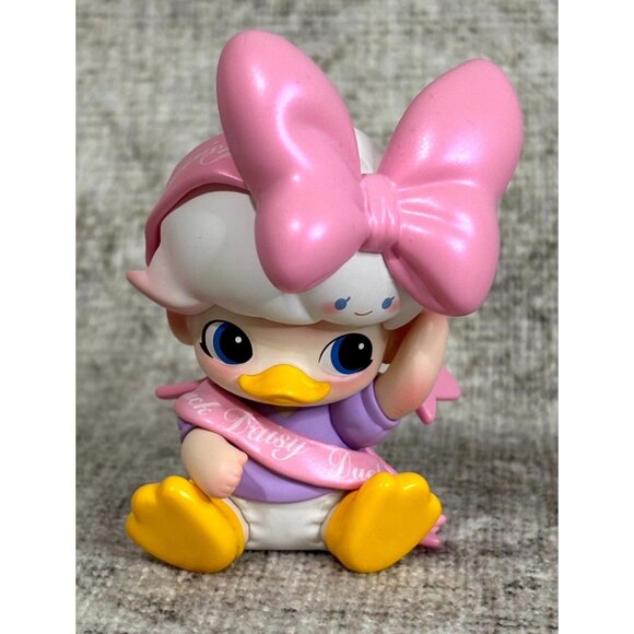 Pop Mart Dimoo World x Disney Series - Daisy's Gift - Picture 1 of 8